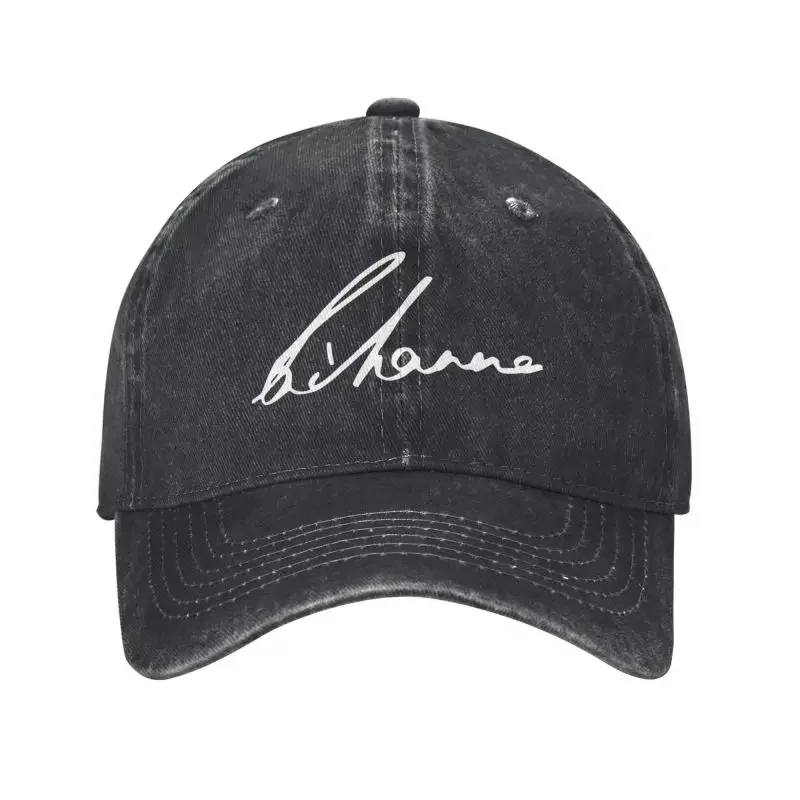 Rihanna - Pop Queen Washed Knitted Cap