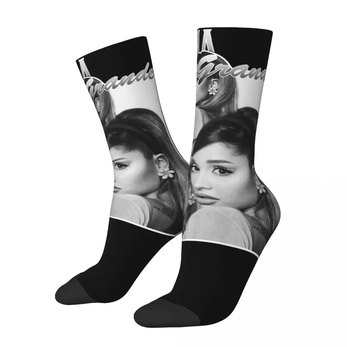 Ariana Grande – Soft & Cozy Socks